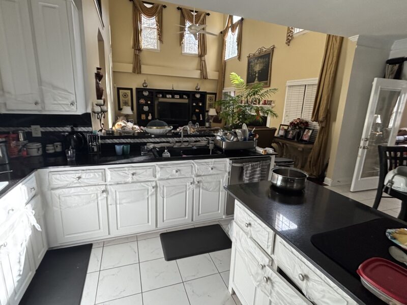 4Br Sports Lovers Dream! Pickleball and Tennis Court, Sports Room, 100" TVs, and more!