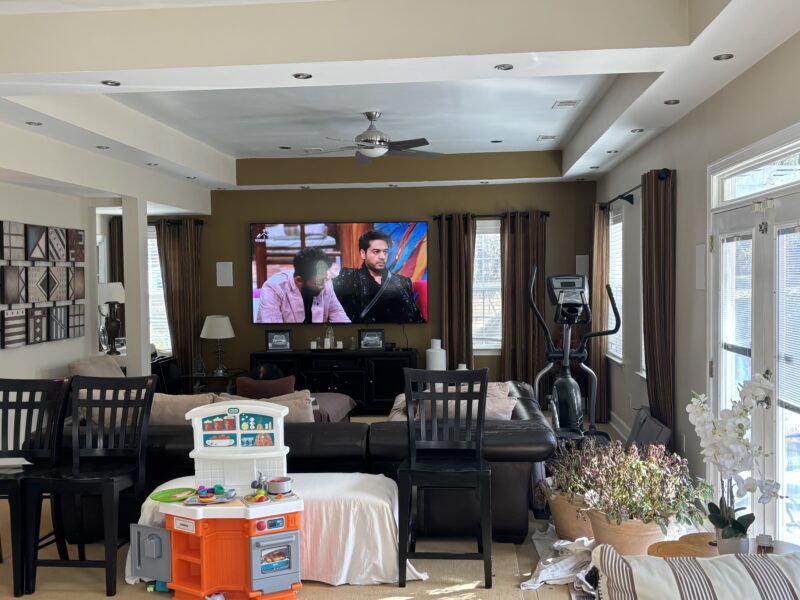 4Br Sports Lovers Dream! Pickleball and Tennis Court, Sports Room, 100" TVs, and more!