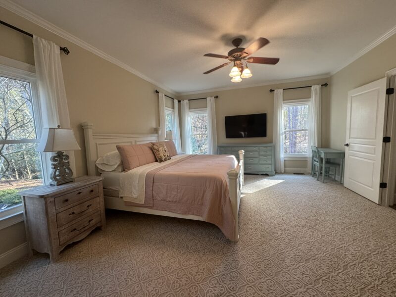 PREMIUM 6-BEDROOM HOME 10 MILES TO U.S. SOCCER NATIONAL TRAINING CENTER