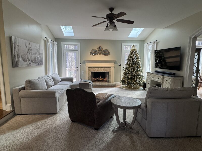 PREMIUM 6-BEDROOM HOME 10 MILES TO U.S. SOCCER NATIONAL TRAINING CENTER