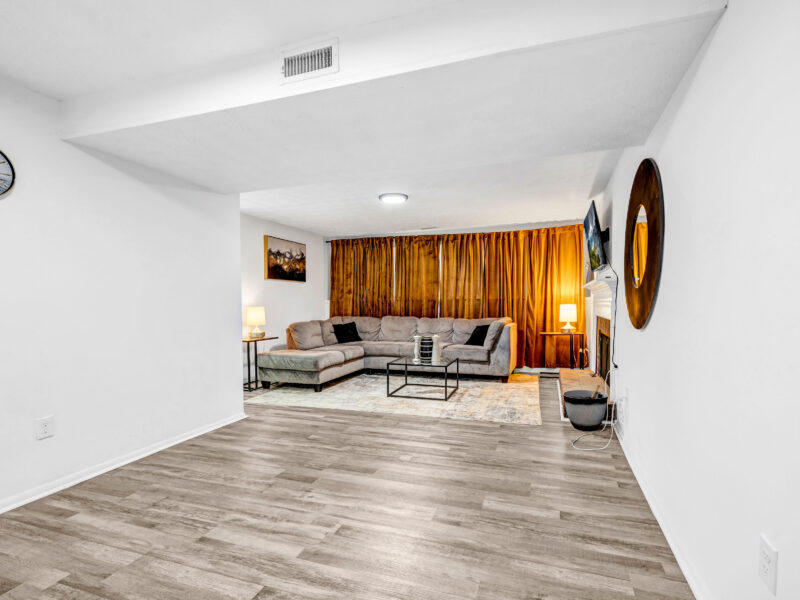 3Bed/2.5Bath, 2QN-1Full Bed, 25 min to ATL