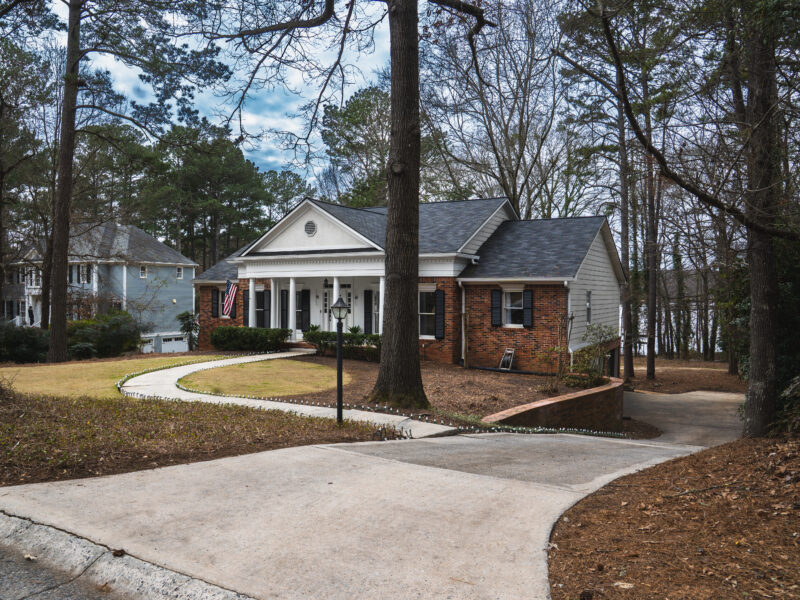 Luxury Minimalist Home on Lake Peachtree