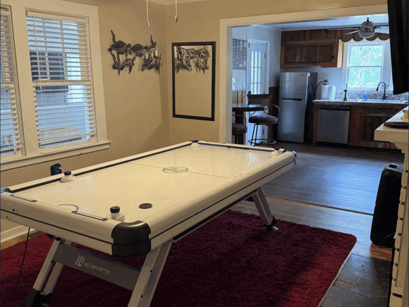 The FIFA Cottage/Lake @BeaneAcres Micro Resort