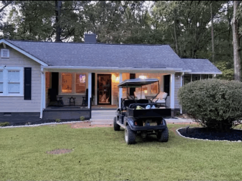 The FIFA Cottage/Lake @BeaneAcres Micro Resort