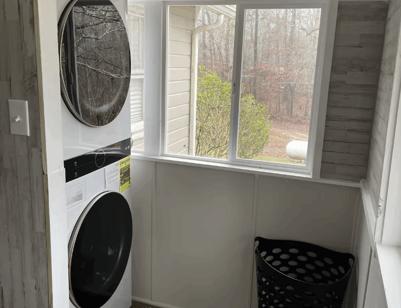 The FIFA Cottage/Lake @BeaneAcres Micro Resort