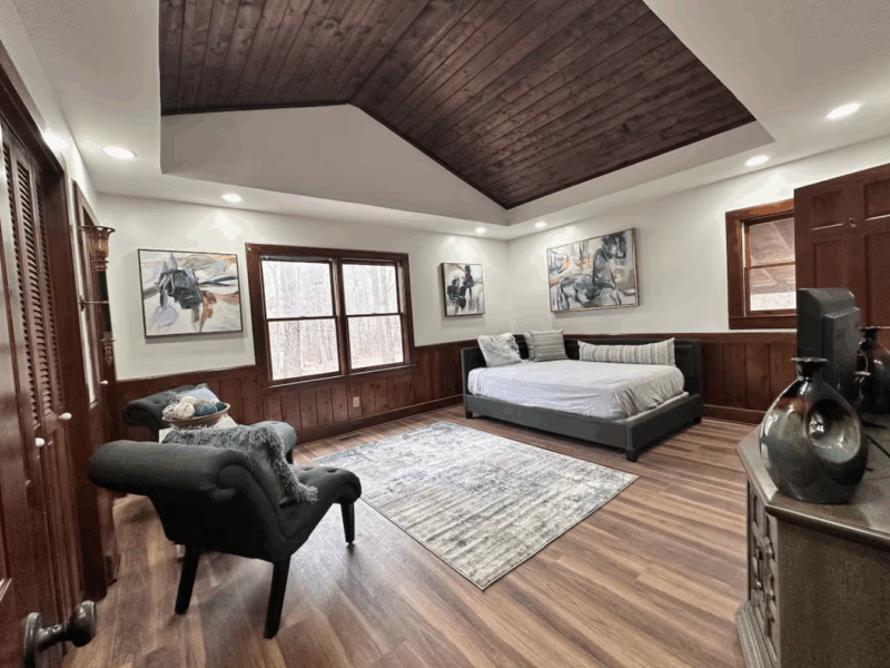 The FIFA Cabin/Lake @BeaneAcres Micro Resort