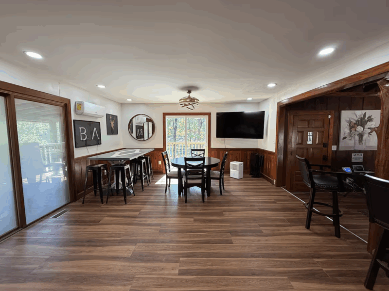 The FIFA Cabin/Lake @BeaneAcres Micro Resort