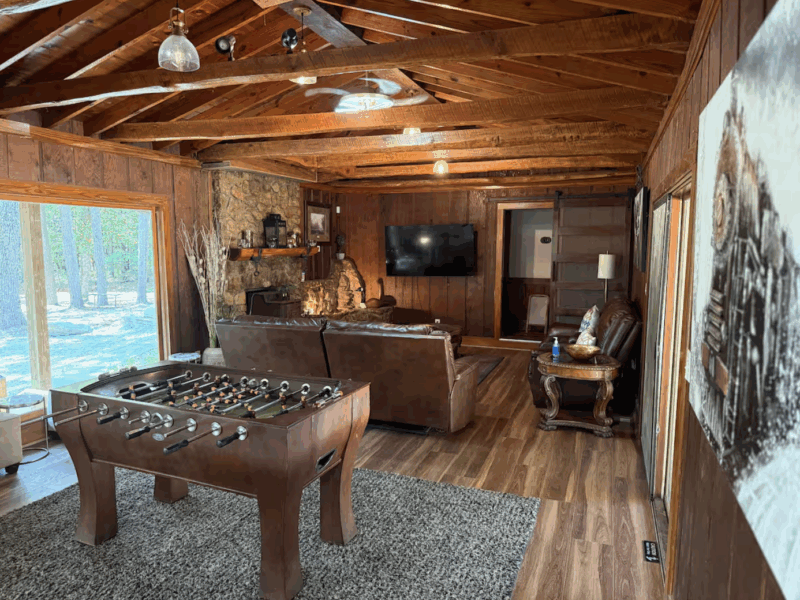 The FIFA Cabin/Lake @BeaneAcres Micro Resort