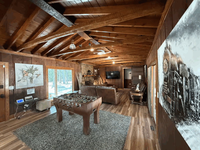 The FIFA Cabin/Lake @BeaneAcres Micro Resort