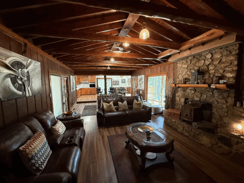 The FIFA Cabin/Lake @BeaneAcres Micro Resort