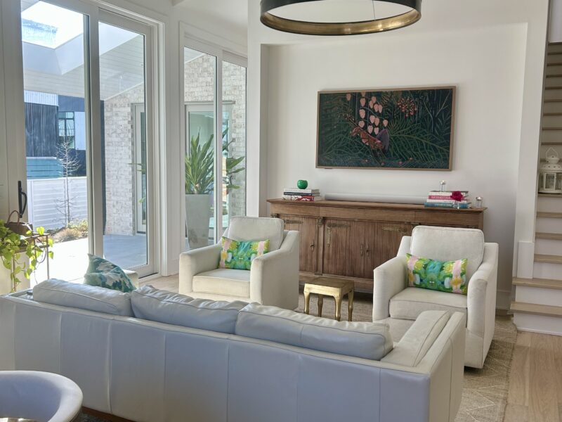 Modern & Luxurious Trilith Charmer