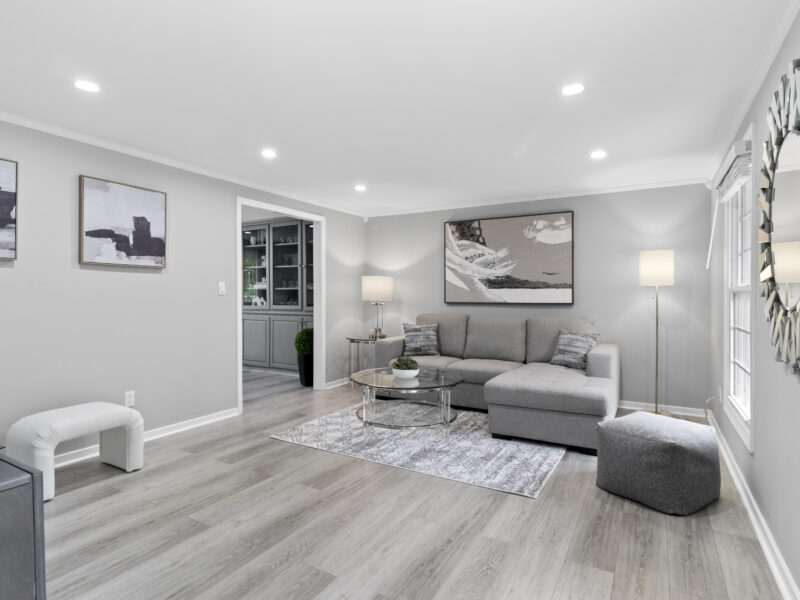 By Lake Peachtree: Casa Azul