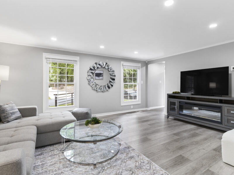 By Lake Peachtree: Casa Azul