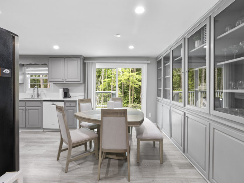 By Lake Peachtree: Casa Azul