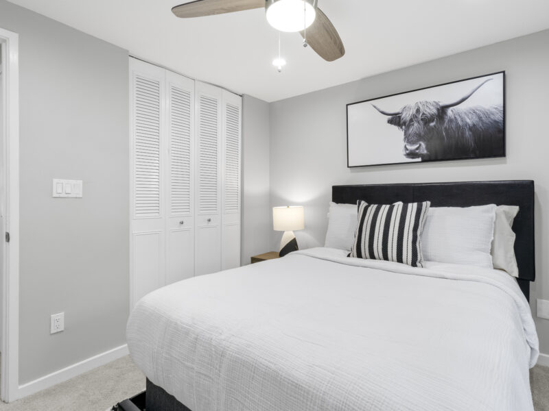 By Lake Peachtree: Casa Azul