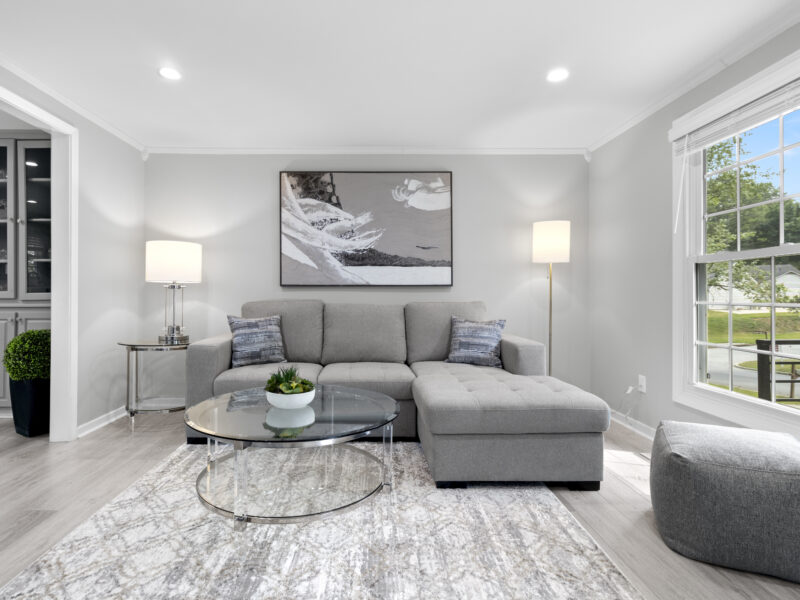 By Lake Peachtree: Casa Azul