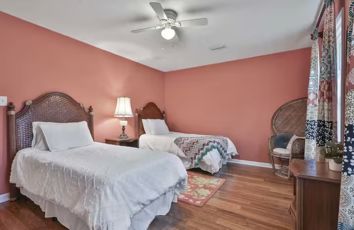 Pet-Friendly Getaway in PTC with Golf Cart