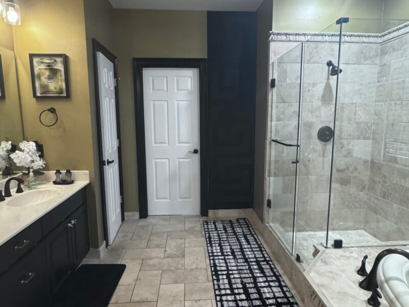 6 bedroom Home W/ Heated Pool & Pool House Minutes from Soccer Training Center Sleeps 15