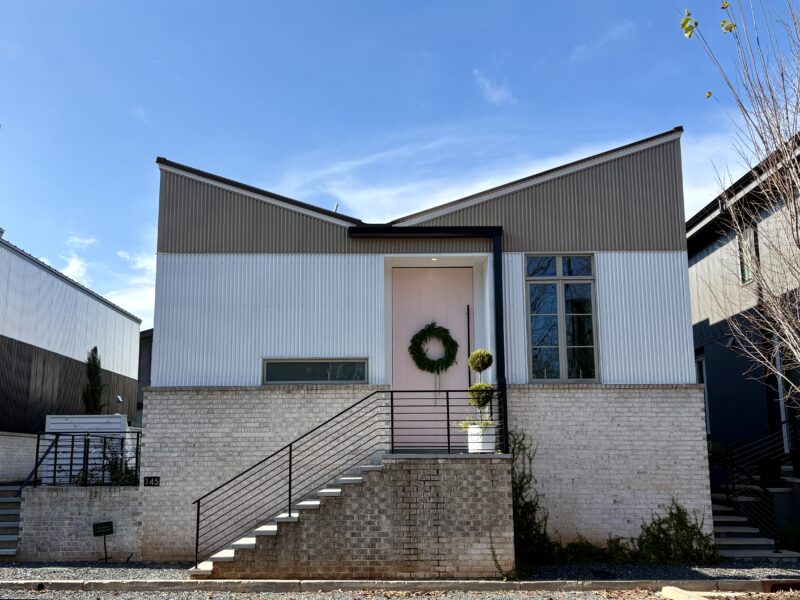 Modern & Luxurious Trilith Charmer