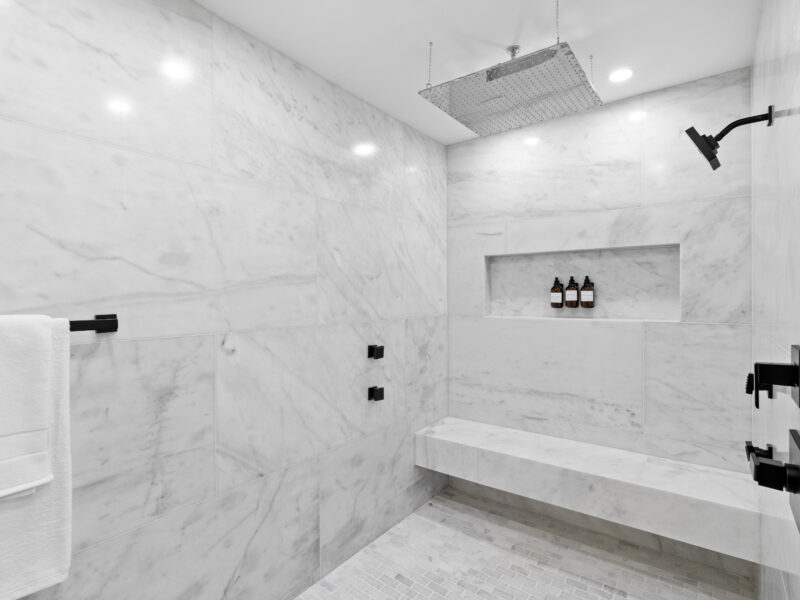 By Lake Peachtree: Casa Gris