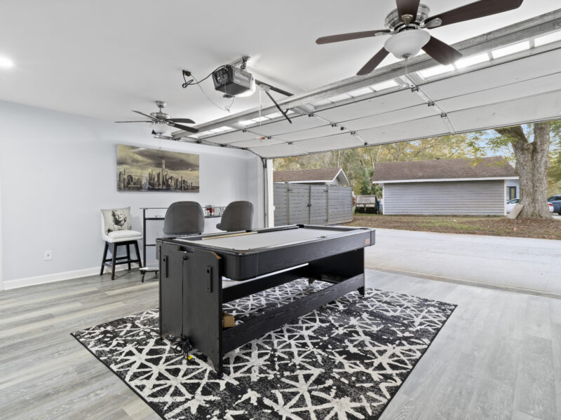 By Lake Peachtree: Casa Gris