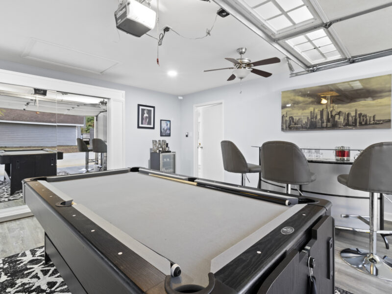 By Lake Peachtree: Casa Gris