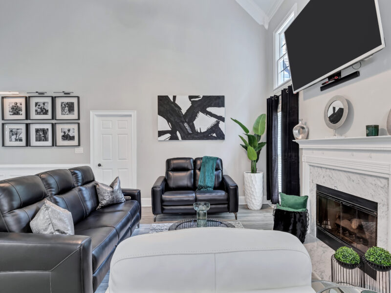 6 bedroom Home W/ Heated Pool & Pool House Minutes from Soccer Training Center Sleeps 15