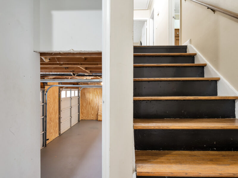 Flat Creek Country Club, Walk to Lake Peachtree (20 minutes to MODA) - 4br; 6 Bds