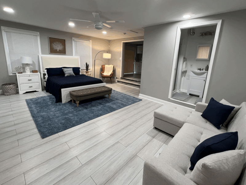 By Lake Peachtree: Casa Azul