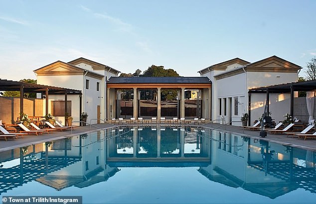 Modern & Luxurious Trilith Charmer