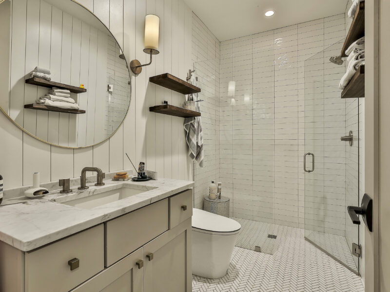 Mid-Century 3 Master Suite Haven in Trilith with Parking