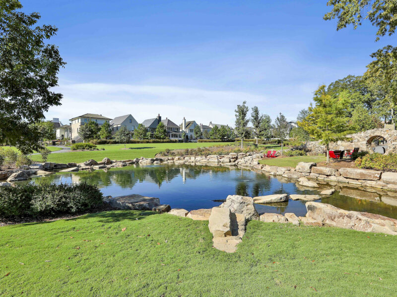 Mid-Century 3 Master Suite Haven in Trilith with Parking