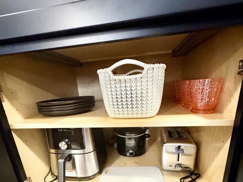 Cozy and Modern Guest Suite. Superior to a hotel room. Near Soccer HQ and Town Trilith