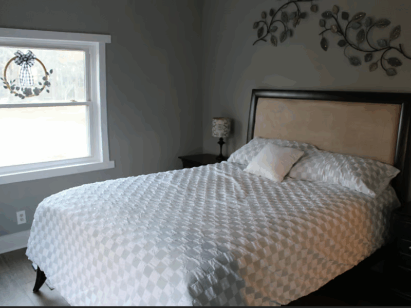 Quiet Farmhouse Near Trillith Studios, Piedmont Hospital and U.S. Soccer Training Center