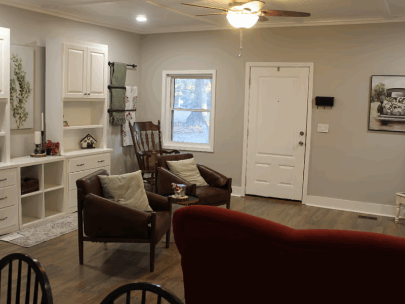 Quiet Farmhouse Near Trillith Studios, Piedmont Hospital and U.S. Soccer Training Center