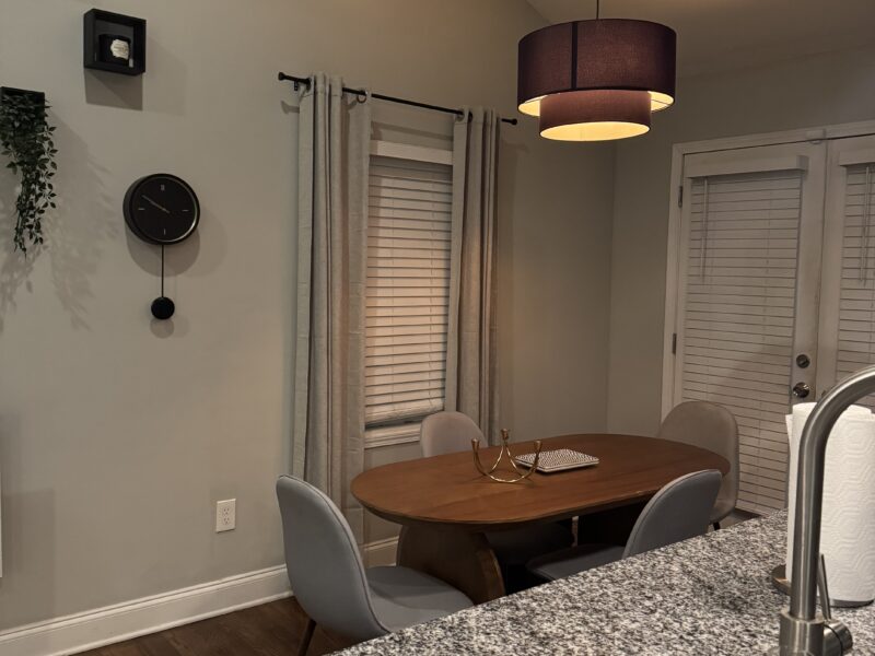 3 bedroom home 3 miles from the Benz Stadium