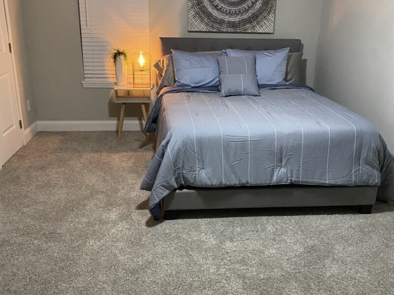 3 bedroom home 3 miles from the Benz Stadium