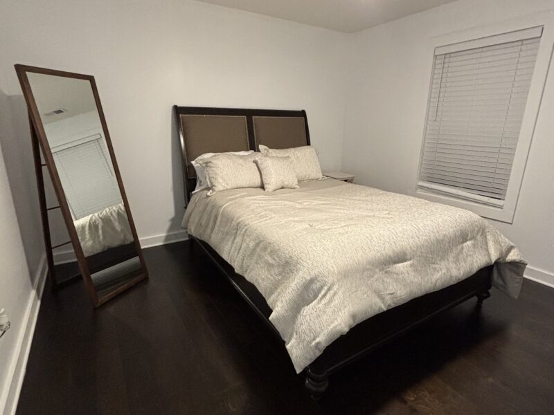 Modern Home Between Airport and Mercedez Benz Stadium