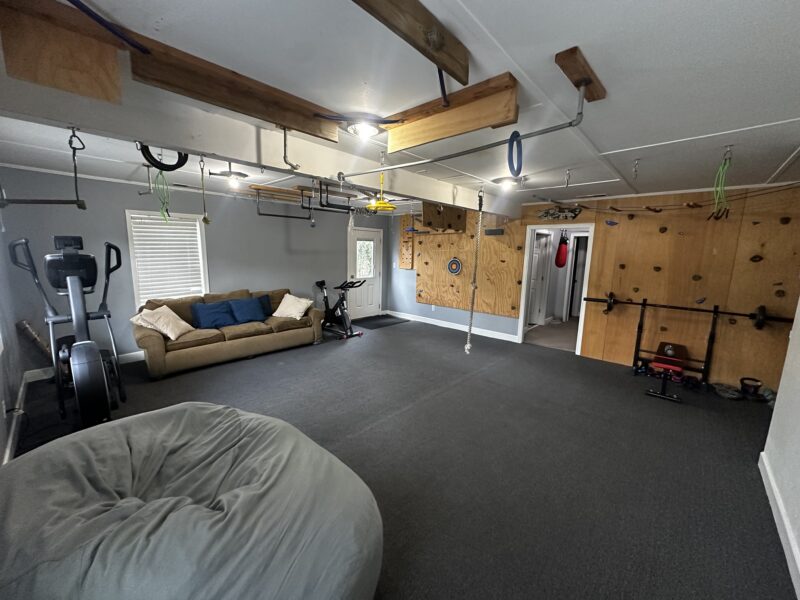 Lakeside Retreat 35 min to Mercedes-Benz Stadium