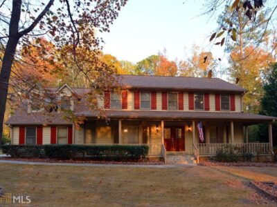 World Cup Retreat on Lake Peachtree | Golf Cart Paths | Near US Soccer HQ