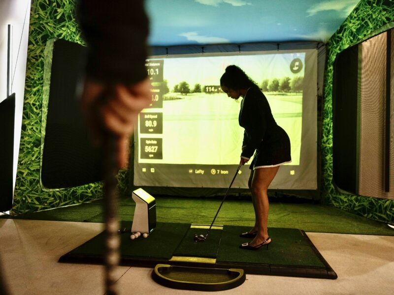 FIFA Housing & Modern Estate for Teams and Staff | Heated Pool + Theater & Gym | Sleeps 21 | Tailored Setup