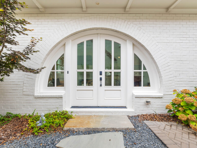 Luxury Townhome in Trilith -Steps from US Soccer Training Center, 1 Block to Pool & Restaurants & Private Oversized Courtyard!!!