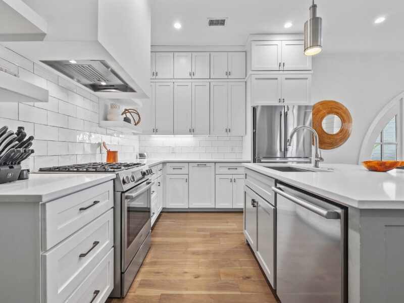 Luxury Townhome in Trilith -Steps from US Soccer Training Center, 1 Block to Pool & Restaurants & Private Oversized Courtyard!!!