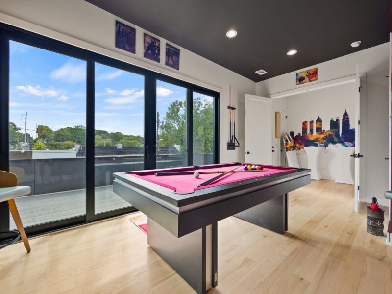 4BR 4BA ATL Home Hot Tub Game Room -5 Miles to Mercedes Benz World Cup Stadium