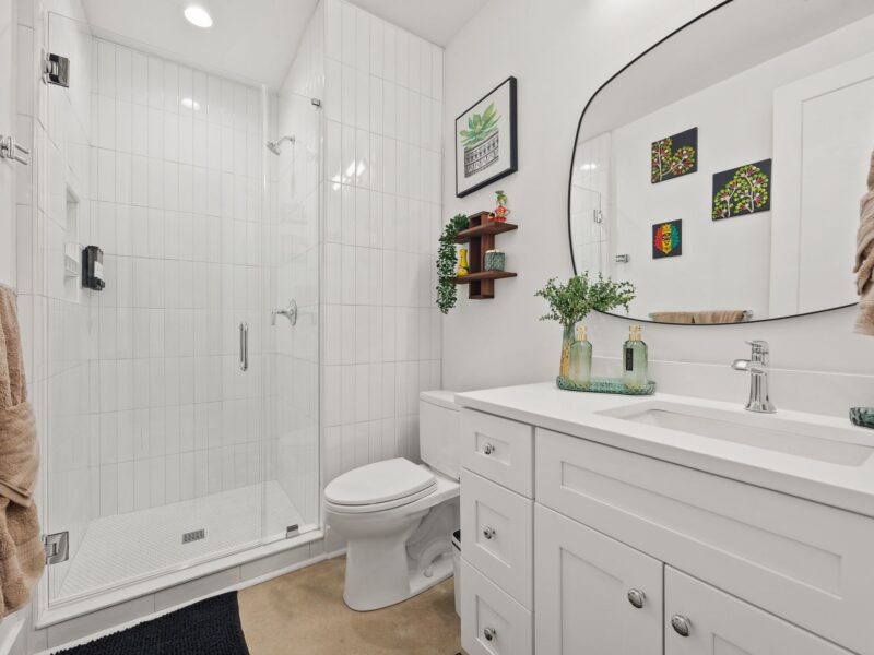 4BR 4BA ATL Home Hot Tub Game Room -5 Miles to Mercedes Benz World Cup Stadium