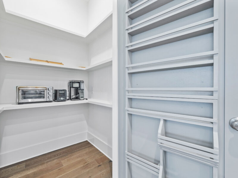 Luxury Townhome in Trilith -Steps from US Soccer Training Center, 1 Block to Pool & Restaurants & Private Oversized Courtyard!!!