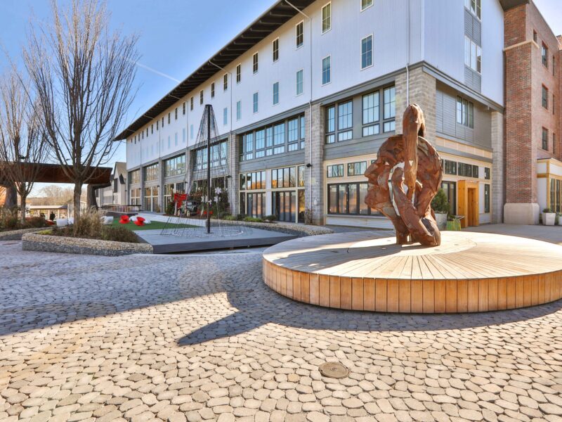 Flexible Space Sleeps 7 With Office & Views