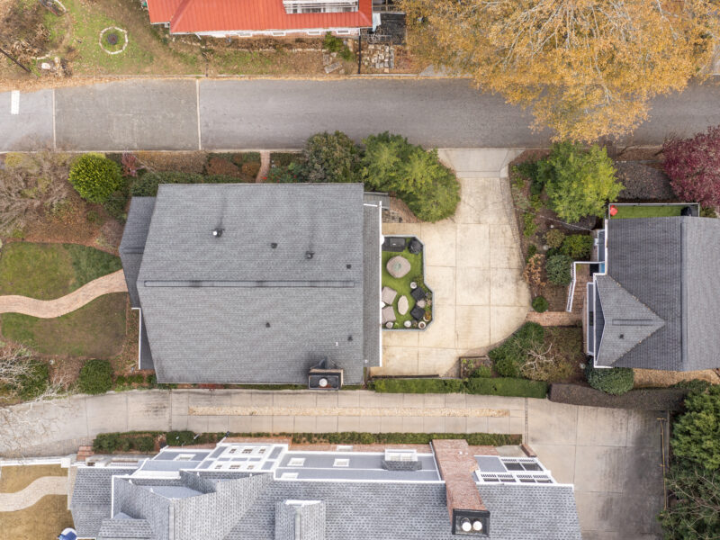 Candler Park Compound - 3 Distinct Spaces - 5 Bedrooms - 4 full baths / 2 - 1/2 baths - 30 - 45 Day Rental