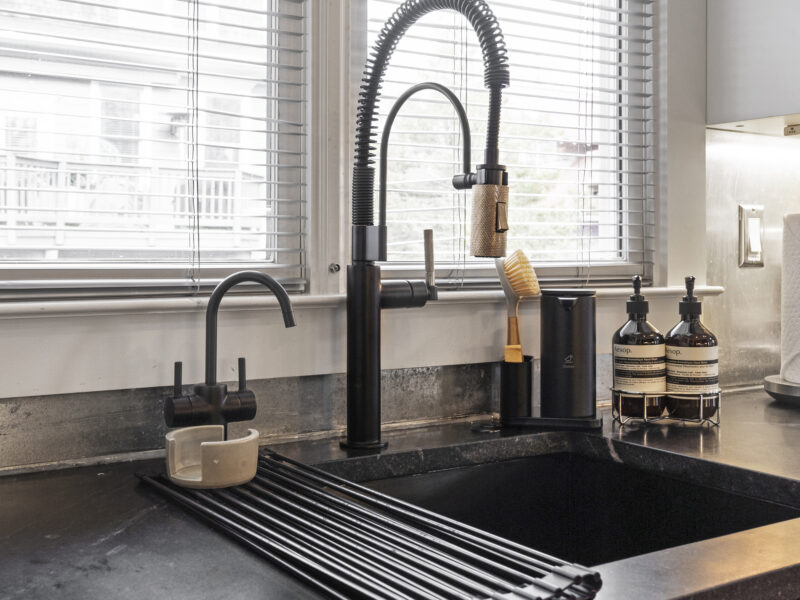 Candler Park Compound - 3 Distinct Spaces - 5 Bedrooms - 4 full baths / 2 - 1/2 baths - 30 - 45 Day Rental