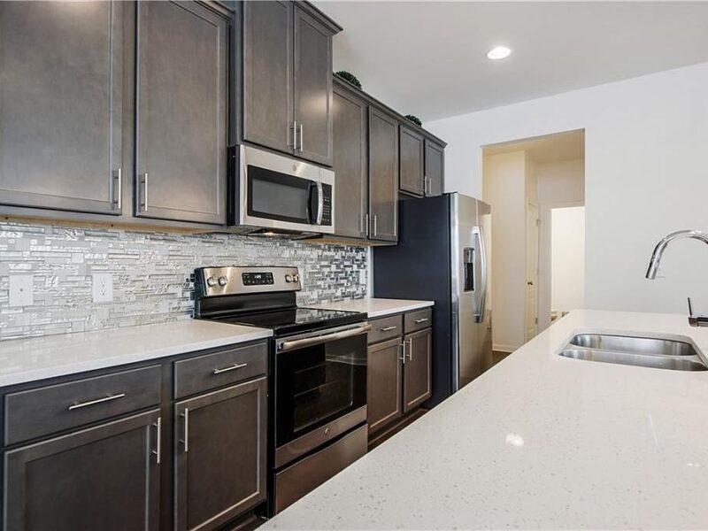 Beautiful 3 Bedroom 2.5 Bath Townhome